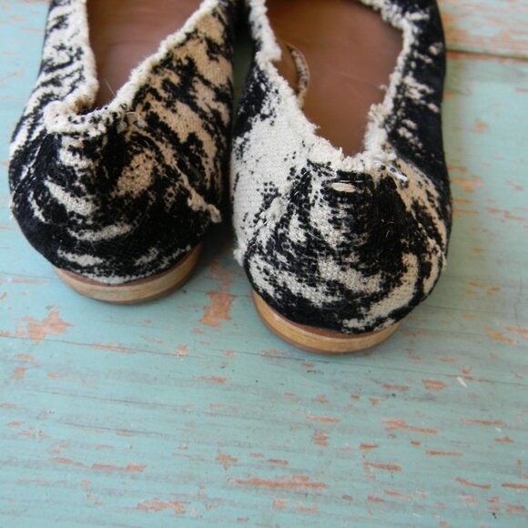 Henry Cuir Made In Italy BLACK/WHITE BOUCLE /Leather Size 36.5 BALLET FLATS - Picture 4 of 7
